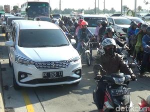 Jalur Lintas Selatan Probolinggo Menuju Lumajang Mulai Macet Jalur Lintas Selatan Probolinggo Menuju Lumajang Mulai Macet