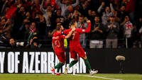 Ronaldo membawa portuga unggul lagi pada menit ke-88. Dia menyelesaikan bola sodoran Bernardo Silva dari sisi kiri pertahanan Swiss. (Foto: Rafael Marchante/Reuters)
