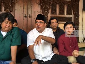 Rilis Si Doel Saat Lebaran, Rano Karno Pede Penonton Tembus 1,7 Juta Rilis Si Doel Saat Lebaran, Rano Karno Pede Penonton Tembus 1,7 Juta