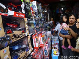 Omzet Pedagang Mainan di Tanah Abang Anjlok 40%, Kenapa? Omzet Pedagang Mainan di Tanah Abang Anjlok 40%, Kenapa?