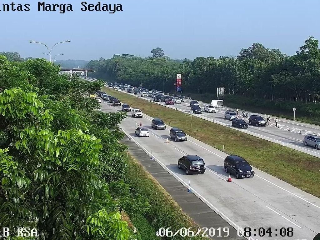 Menhub Tinjau Kesiapan Ruas Tol Cipali Jelang Nataru Menhub Tinjau Kesiapan Ruas Tol Cipali Jelang Nataru