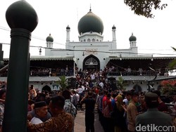 Mengenal Masjid Syuhada Lokasi Jokowi Jumatan Peninggalan Sukarno