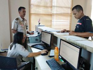 Cerita Petugas Karantina Pertanian Tetap Kerja saat Lebaran Cerita Petugas Karantina Pertanian Tetap Kerja saat Lebaran