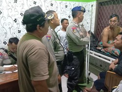 Kapal Dihantam Ombak, Suami-Istri Hilang di Perairan Indramayu