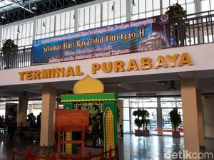 H+1, Pemudik di Terminal Purabaya Capai 49.683 Penumpang