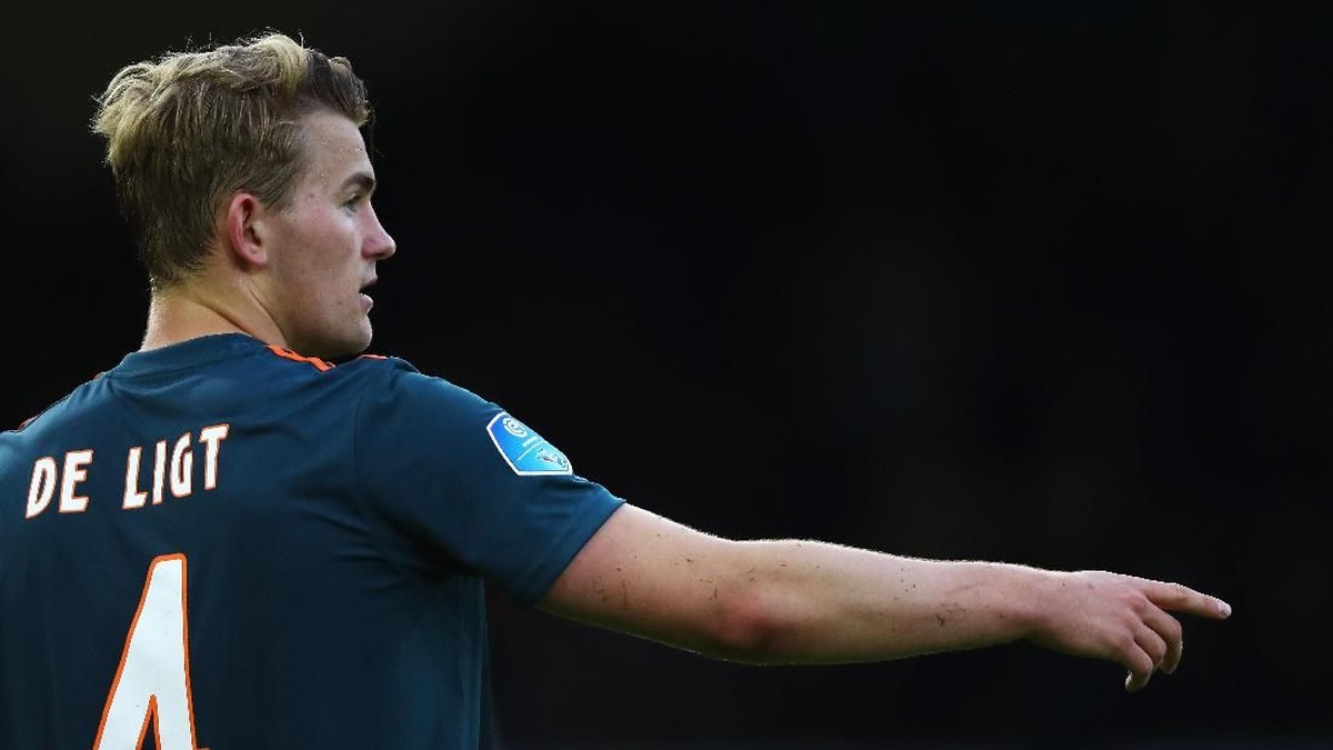 Matthijs De Ligt ke Juventus karena ingin dilatih Maurizio Sarri. (Foto: Dean Mouhtaropoulos/Getty Images)