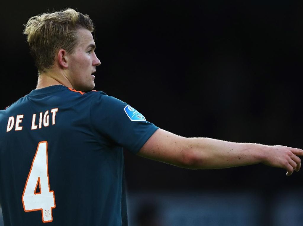 Pujian dari Guardiola untuk Matthijs de Ligt Pujian dari Guardiola untuk Matthijs de Ligt