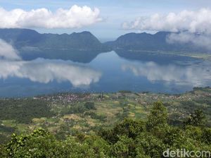 Wisata Puncak Lawang di Sumatera Barat, Indah Banget! Wisata Puncak Lawang di Sumatera Barat, Indah Banget!