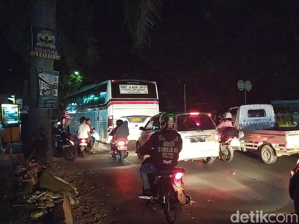 4 Tips Tetap Sehat Selama Perjalanan Arus Balik 4 Tips Tetap Sehat Selama Perjalanan Arus Balik