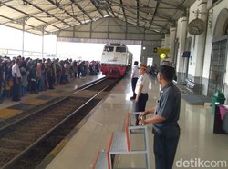 Penumpang Kereta Lokal di Stasiun Padalarang Melonjak 4 Kali Lipat