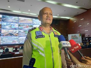 Dimulai Siang Ini, One Way Kalikangkung-Cikampek Diberlakukan Hingga 10 Juni Dimulai Siang Ini, One Way Kalikangkung-Cikampek Diberlakukan Hingga 10 Juni