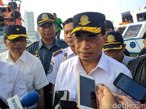 Menhub Minta Jajarannya Respons Cepat Gejala Lonjakan Kendaraan ke Jakarta Menhub Minta Jajarannya Respons Cepat Gejala Lonjakan Kendaraan ke Jakarta