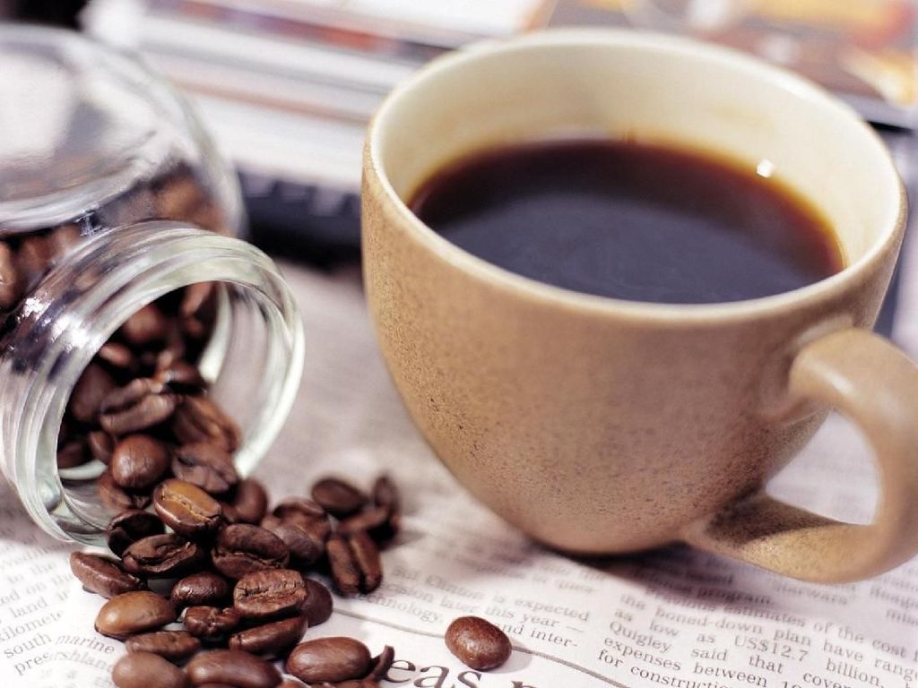 Ayo, Minum Kopi Indonesia Untuk Selamatkan Petani Kopi! Ayo, Minum Kopi Indonesia Untuk Selamatkan Petani Kopi!