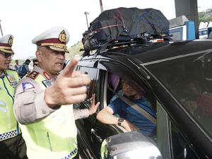 Potret Kakorlantas Buka One Way Arus Balik Sepanjang 344 KM