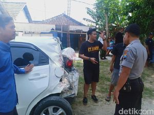 Mobil Brio Ditabrak KA di Perlintasan Tanpa Palang Pintu, Sopir Selamat Mobil Brio Ditabrak KA di Perlintasan Tanpa Palang Pintu, Sopir Selamat