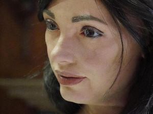 Perkenalkan Ai-Da, Robot Seniman yang Jago Melukis