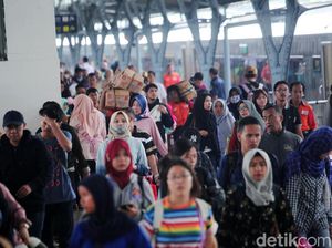 Urbanisasi dan Efek Bagi Kota Jakarta Urbanisasi dan Efek Bagi Kota Jakarta