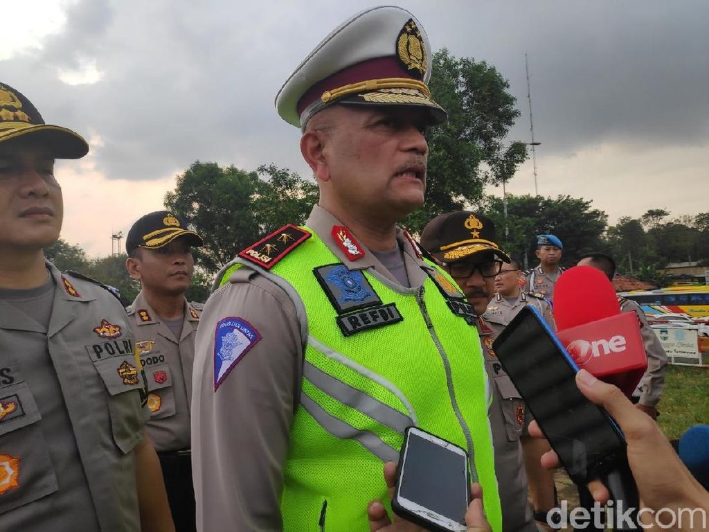Kakorlantas: One Way Cikampek-Cikarang Diberlakukan hingga Pukul 13.00 Kakorlantas: One Way Cikampek-Cikarang Diberlakukan hingga Pukul 13.00