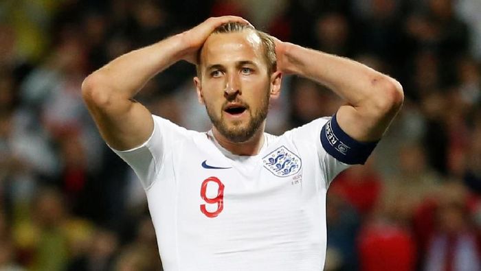 Harry Kane menelan dua kekalahan dalam satu pekan (Foto: Carl Recine/Action Images via Reuters) Harry Kane menelan dua kekalahan dalam satu pekan (Foto: Carl Recine/Action Images via Reuters)