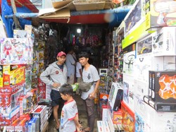 Nasib Pedagang Pasar Gembrong Digantung Tol Becakayu