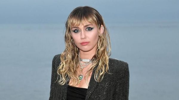 9 Selebriti yang Tak Mau Punya Anak, Miley Cyrus Sampai Oprah Winfrey