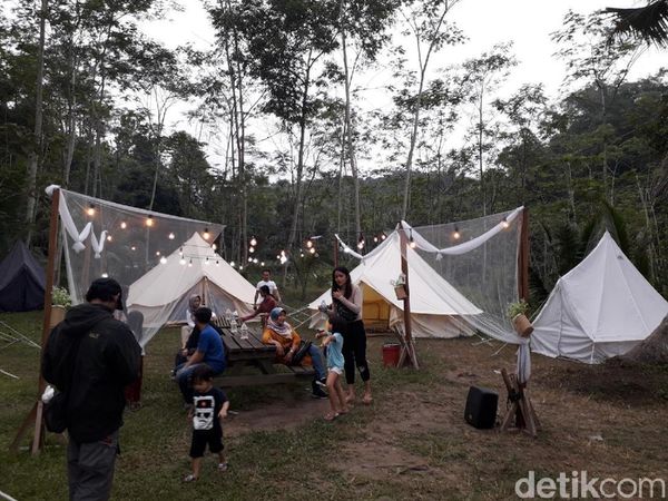 Foto: Camping Mewah di Lereng Gunung Merapi