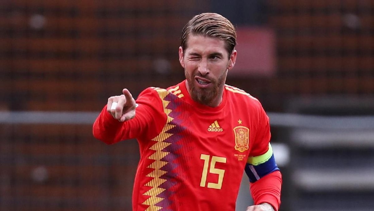 Sergio Ramos memecahkan sebuah rekor usai timnas Spanyol menang atas Kepulauan Faroe (Foto: Sergio Perez/Reuters)