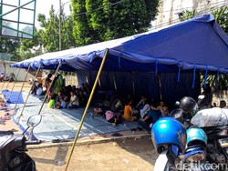 115 Orang Terdampak Kebakaran Lapak Pemulung Pasar Minggu, 1 Dirujuk ke RS