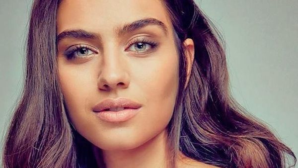 Pesona Ratu Kecantikan Turki yang Resmi Jadi Istri Pesepakbola Ozil