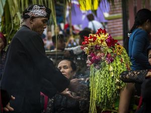 Seblang, Ritual Tolak Bala Masyarakat Osing Banyuwangi Seblang, Ritual Tolak Bala Masyarakat Osing Banyuwangi