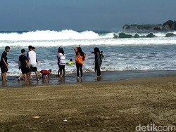 Pantai Serang, Tempat Pemudik Lepas Penat Setelah Lelah di Perjalanan