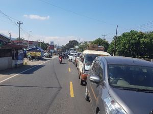 Arus Balik ke Jakarta, Sudah 2 Jam Dony Terjebak di Paguyangan Jateng