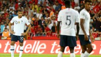Prancis harus tumbang 0-2 dari tuan rumah. Gokhan Kilincer/Reuters.