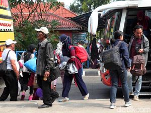 Arus Balik di Terminal Kp Rambutan Didominasi Pemudik dari Jabar-Sumatera Arus Balik di Terminal Kp Rambutan Didominasi Pemudik dari Jabar-Sumatera