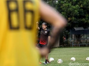 Harapan-harapan Pemain Persija kepada Julio Banuelos Harapan-harapan Pemain Persija kepada Julio Banuelos