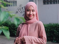 Tulis Pesan Menyentuh, Adiba Khanza Rindu Kasih Sayang Uje