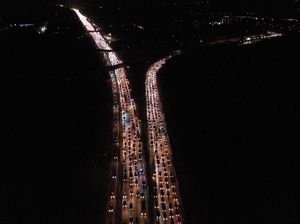 Lengkap! Biaya Mudik JKT-SBY Pakai Mobil Pribadi, dari BBM hingga Tarif Tol