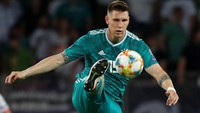 Ketiga pemain dengan kecepatan itu membuat Jerman mampu menguasai laga dengan 67 persen ball possesion dan membuat total 23 attempts, enam di antaranya mengarah ke gawang. Belarusia membuat enam attempts dengan satu on goal.