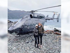 Berlibur ke New Zealand, Syahrini Pakai Jaket Seharga Mobil