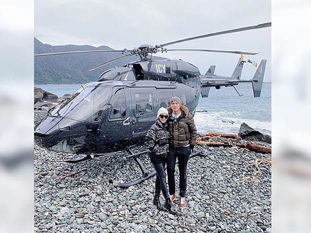 Berlibur ke New Zealand, Syahrini Pakai Jaket Seharga Mobil Berlibur ke New Zealand, Syahrini Pakai Jaket Seharga Mobil