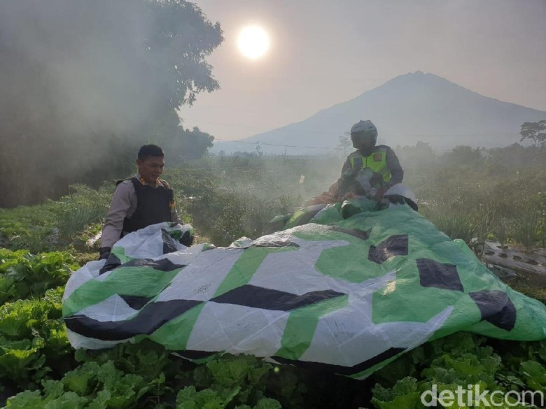 Bahaya! Balon Udara Liar Masuk 2 Jalur Penerbangan Menuju Yogya