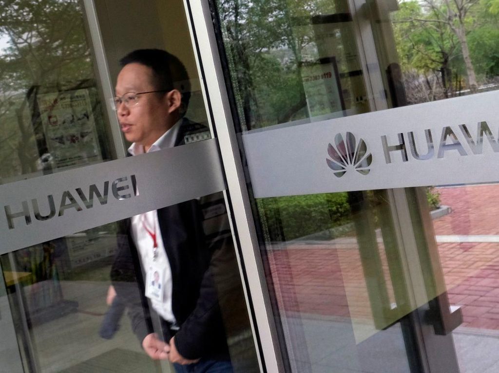 Gegara Perang Dagang, Huawei Terseok-seok Gegara Perang Dagang, Huawei Terseok-seok