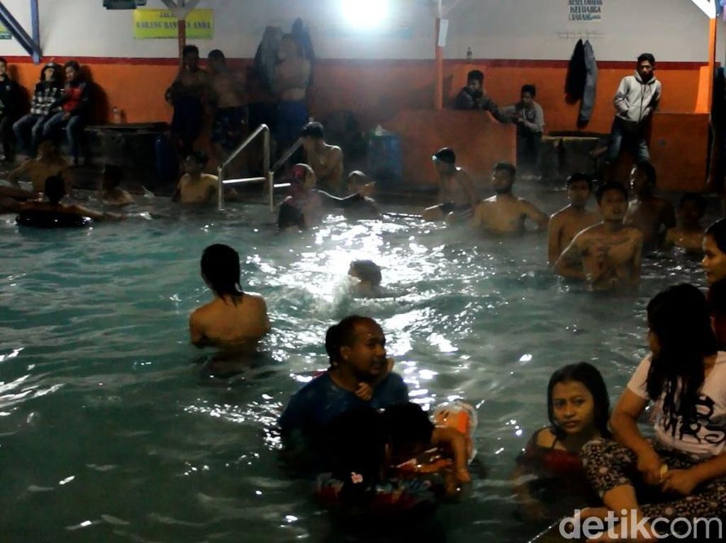 Libur Lebaran, 55 Ribu Wisatawan Kunjungi Cipanas Garut Libur Lebaran, 55 Ribu Wisatawan Kunjungi Cipanas Garut