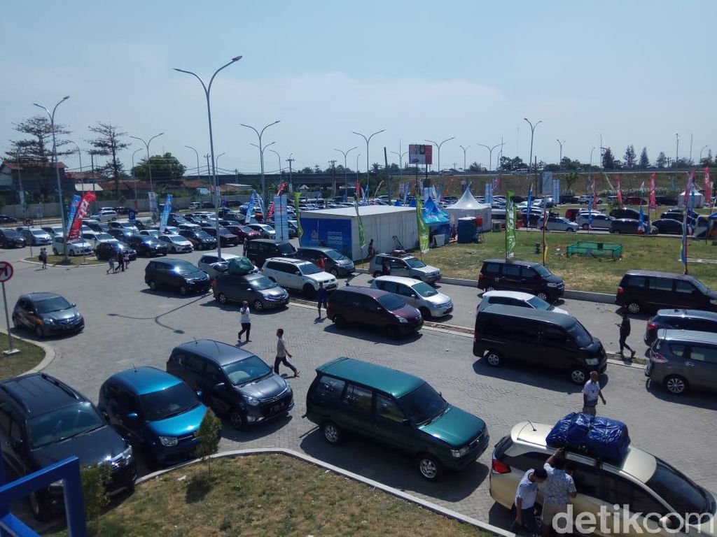 Lebaran Tinggal 4 Bulan, Pemerintah Harus Genjot Pembangunan Rest Area Tol Lebaran Tinggal 4 Bulan, Pemerintah Harus Genjot Pembangunan Rest Area Tol