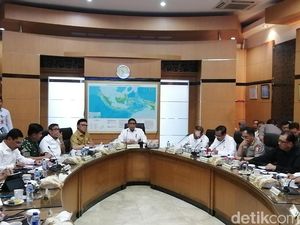 Evaluasi Situasi Pasca-Lebaran, Wiranto Ungkit Masalah Pemilu Evaluasi Situasi Pasca-Lebaran, Wiranto Ungkit Masalah Pemilu
