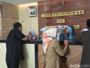 Sanksi Menanti ASN Lamongan yang Bolos Kerja Usai Libur Lebaran Sanksi Menanti ASN Lamongan yang Bolos Kerja Usai Libur Lebaran