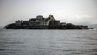 Menjelajahi Pulau Hashima yang Misterius di Negeri Sakura