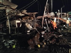 Kebakaran Pasar Ujungberung Bandung Berhasil Dipadamkan