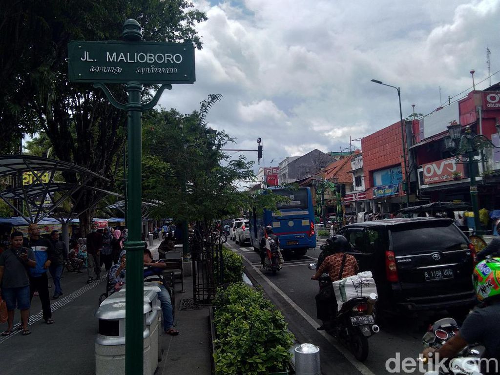 Pengusaha Keberatan Malioboro Bebas Kendaraan Bermotor karena Alasan Ini Pengusaha Keberatan Malioboro Bebas Kendaraan Bermotor karena Alasan Ini