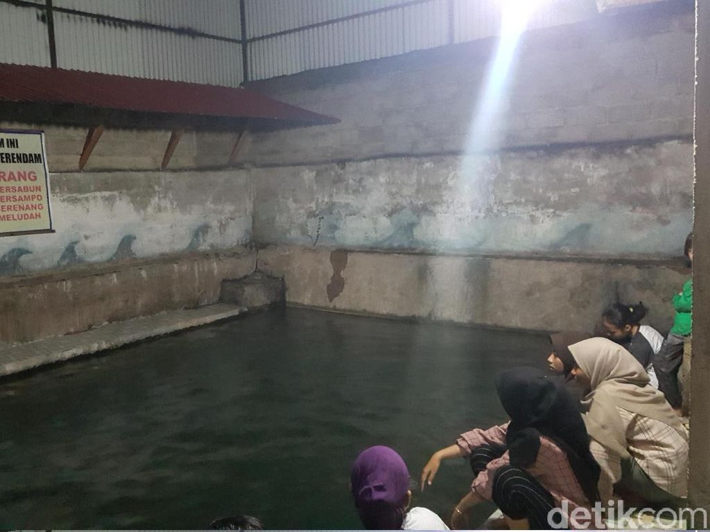 Masih Mudik di Sumbar, Coba Pemandian Air Panas Ini Masih Mudik di Sumbar, Coba Pemandian Air Panas Ini